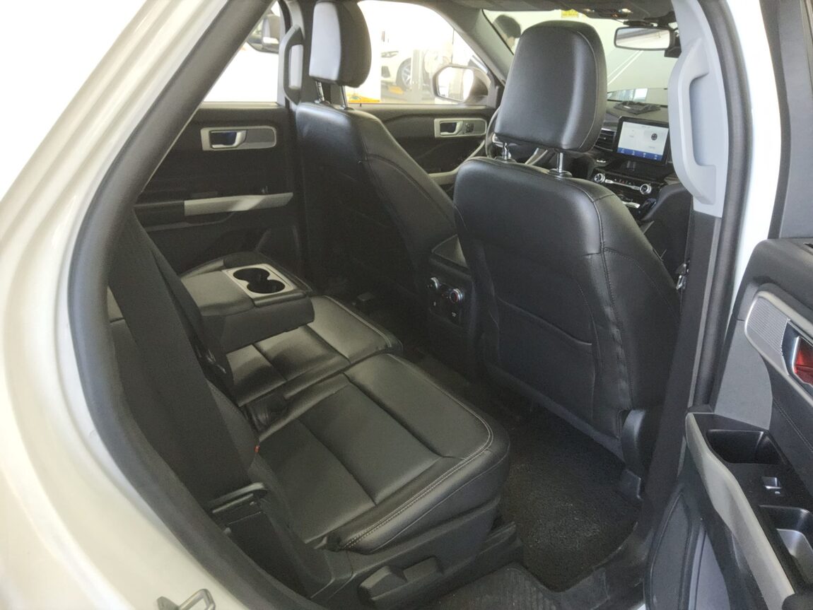 FORD EXPLORER (6TH GEN) 2.3 AWD LIMITED 2022 - zdjęcie 13