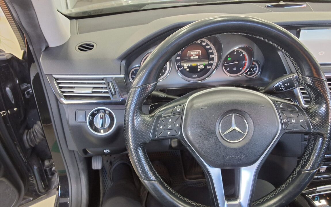 MERCEDES-BENZ E-CLASS (4TH GEN) E250 CDI 4MATIC 2013 - zdjęcie 17