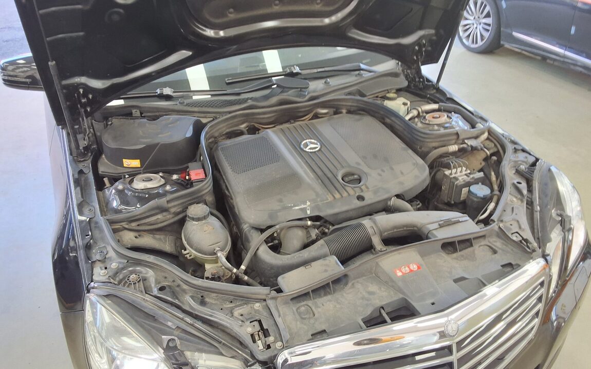 MERCEDES-BENZ E-CLASS (4TH GEN) E250 CDI 4MATIC 2013 - zdjęcie 22