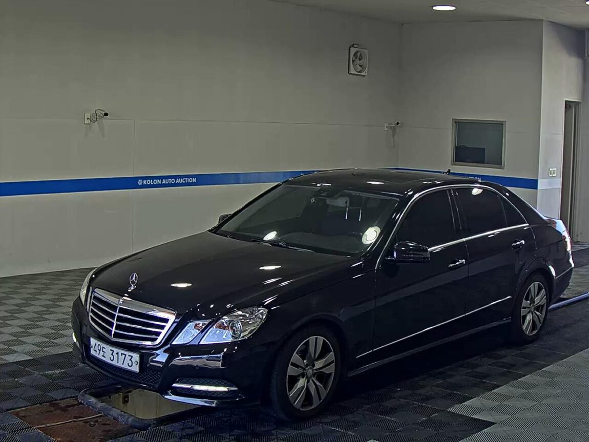 MERCEDES-BENZ E-CLASS (4TH GEN) E250 CDI 4MATIC 2013 - zdjęcie 2