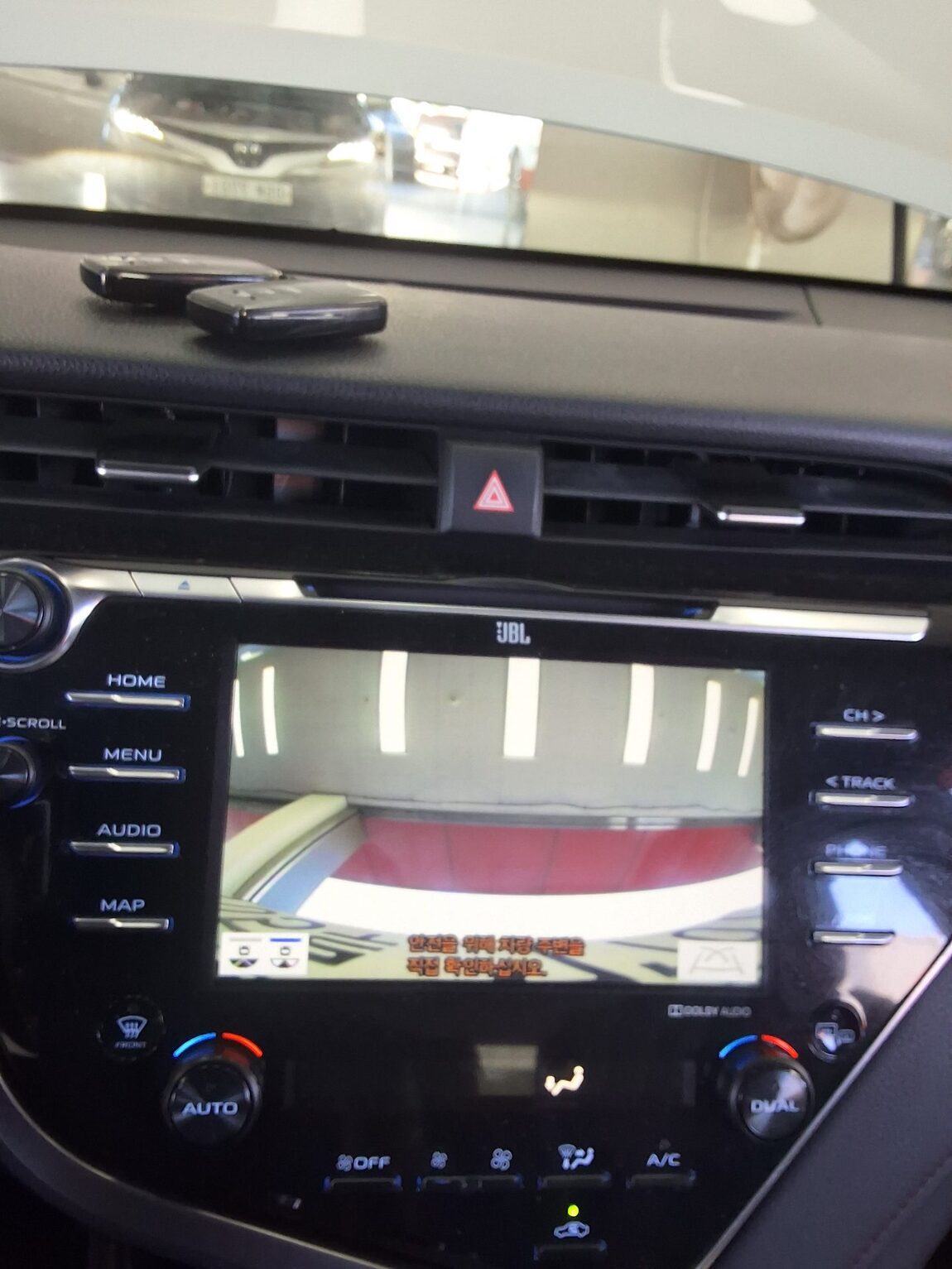 TOYOTA CAMRY (10TH GEN) 2.5 2018 - zdjęcie 20