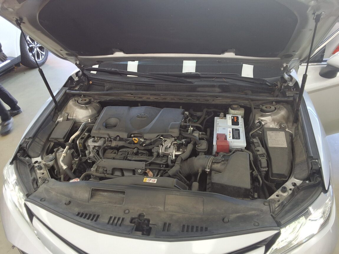 TOYOTA CAMRY (10TH GEN) 2.5 2018 - zdjęcie 21