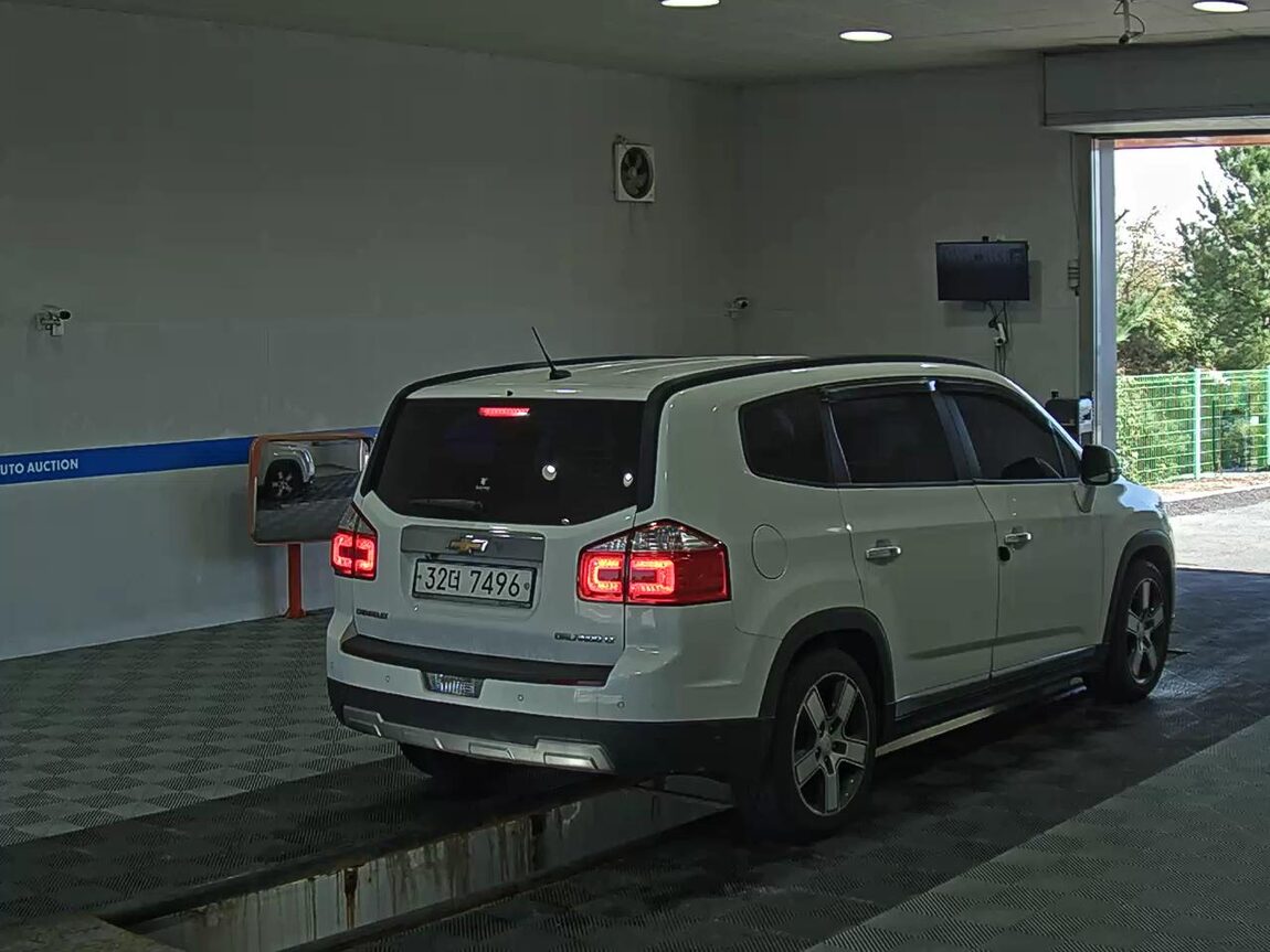 CHEVROLET (DAEWOO) ORLANDO 2.0 DIESEL PLATINUM PACKAGE 2015 - zdjęcie 5