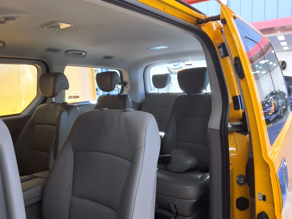 HYUNDAI THE NEW GRAND STAREX CHILD SAFETY VEHICLE 12-SEATER LPi 2020 - zdjęcie 13