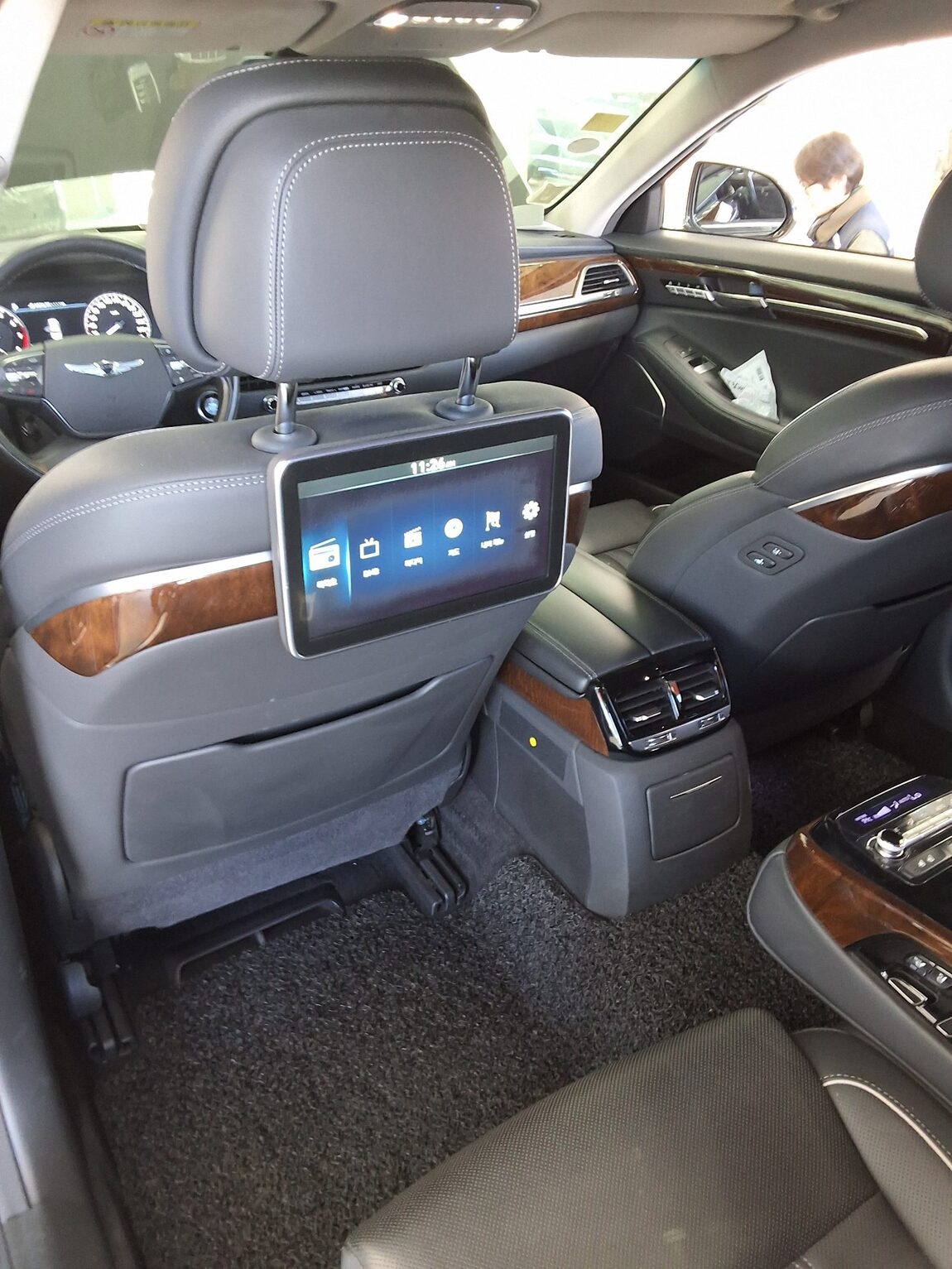 GENESIS EQ900 3.8 GDi AWD PREMIUM LUXURY 2018 - zdjęcie 24