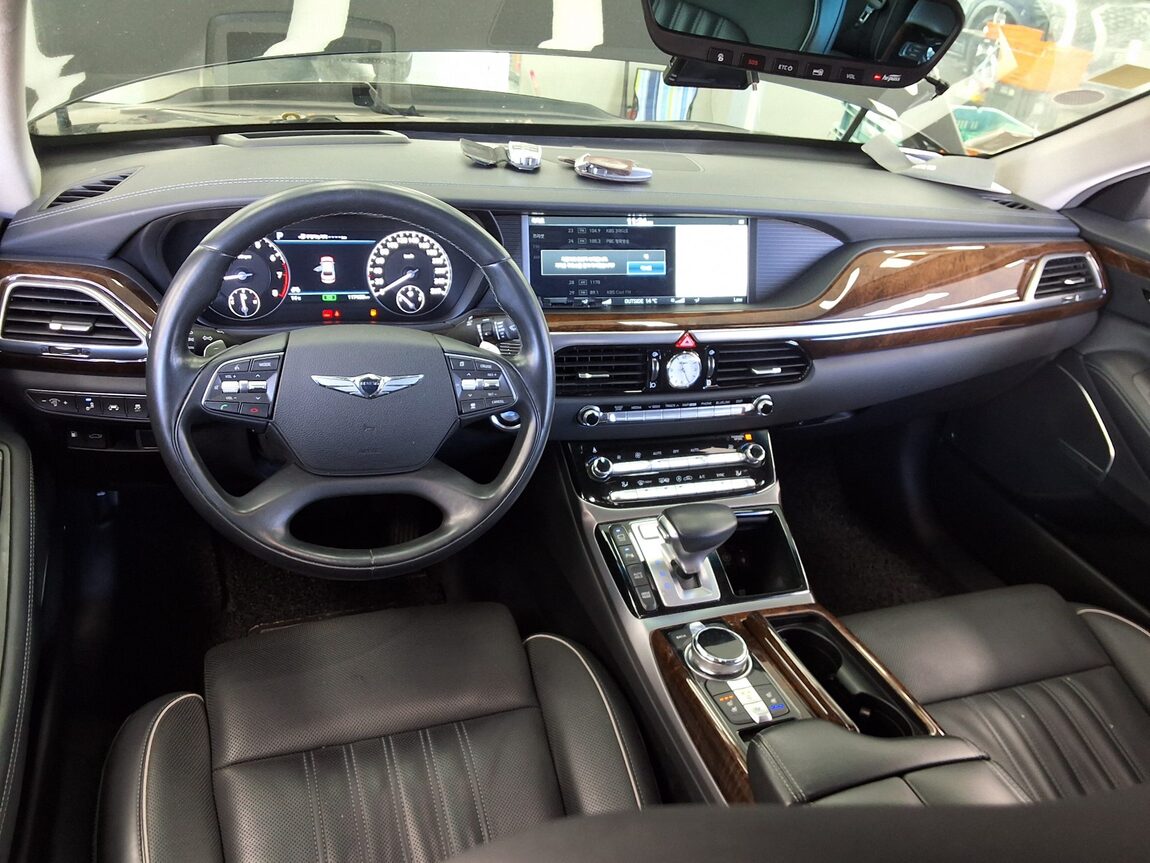 GENESIS EQ900 3.8 GDi AWD PREMIUM LUXURY 2018 - zdjęcie 11
