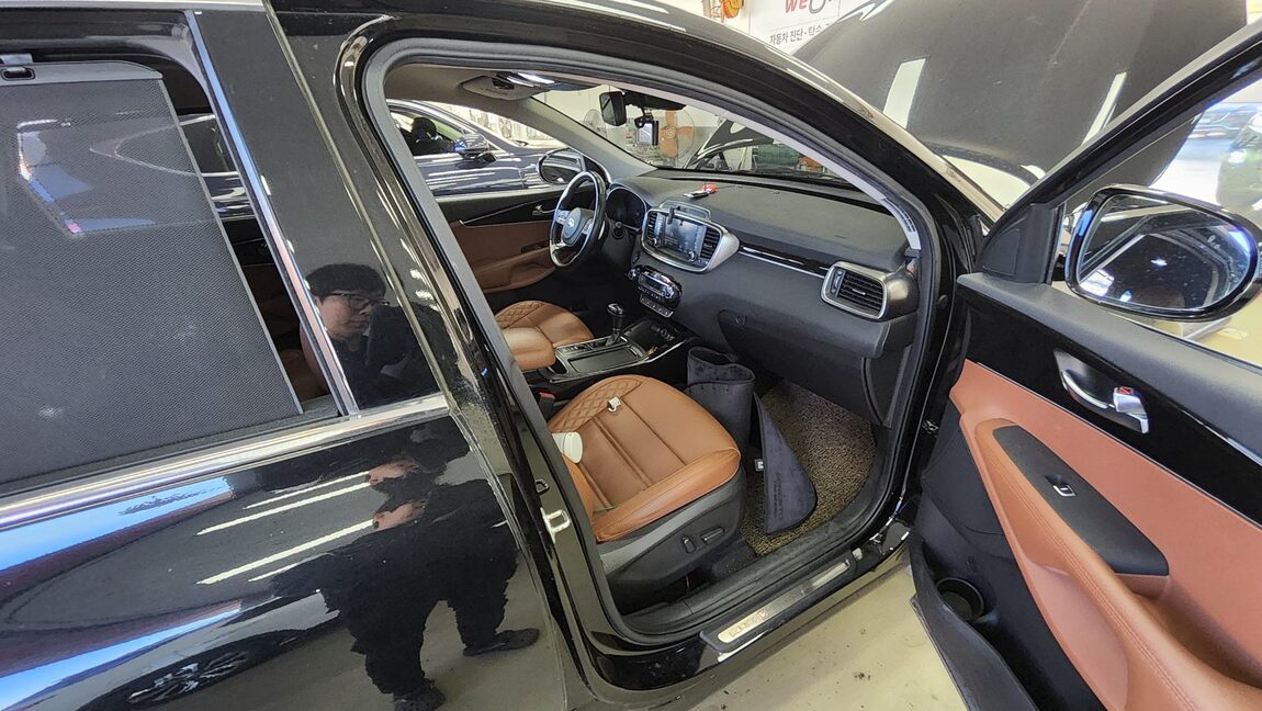 KIA THE NEW SORENTO DIESEL R2.0 2WD MASTER 2020 - zdjęcie 14