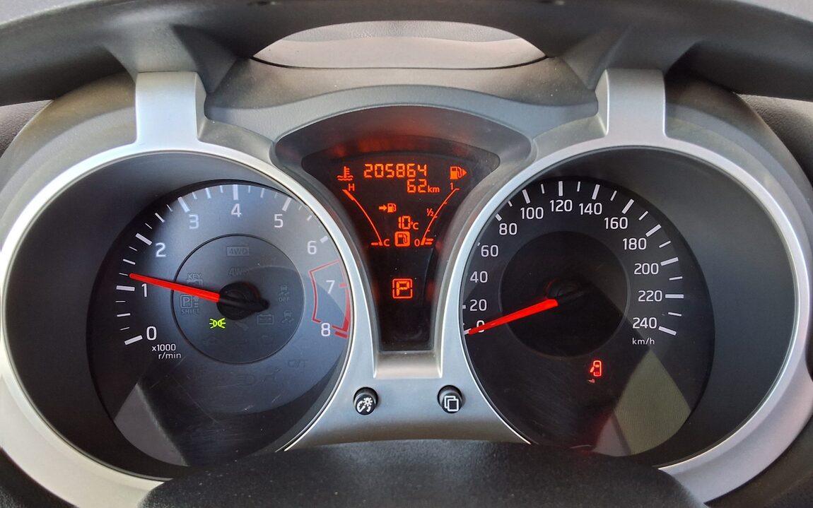 NISSAN JUKE 1.6 SV 2014 - zdjęcie 9