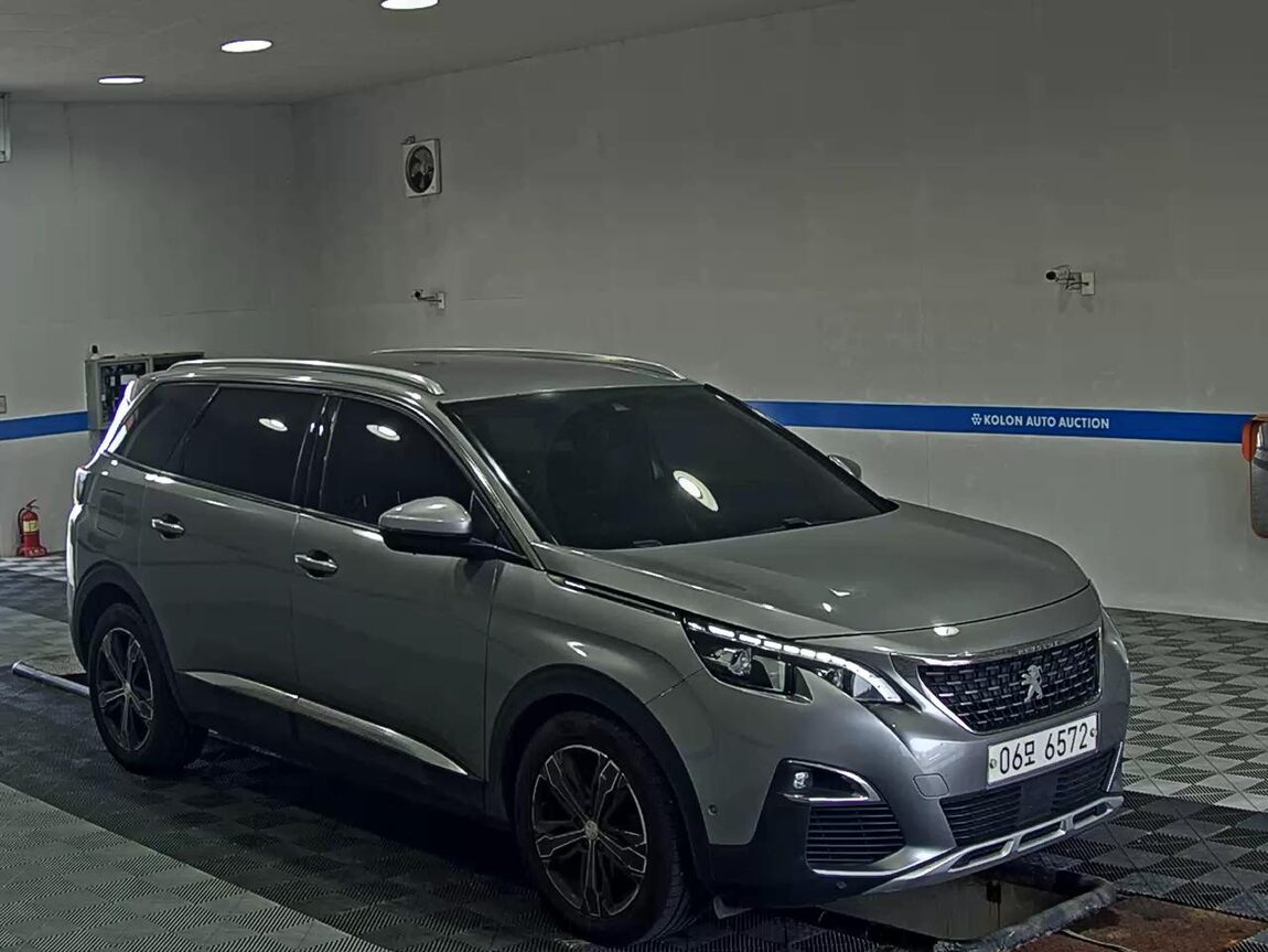 PEUGEOT 5008 (2ND GEN) 1.6 BlueHDi ALLURE 2018 - zdjęcie 3