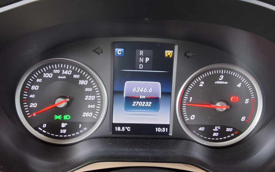 MERCEDES-BENZ GLC-CLASS GLC 220d 4MATIC 2017 - zdjęcie 9