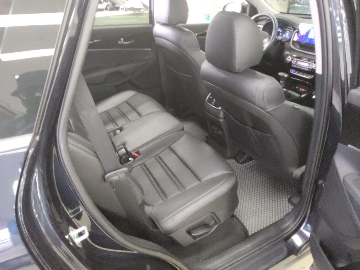 KIA THE NEW SORENTO DIESEL R2.2 2WD PRESTIGE NO.1 EDITION 2018 - zdjęcie 13