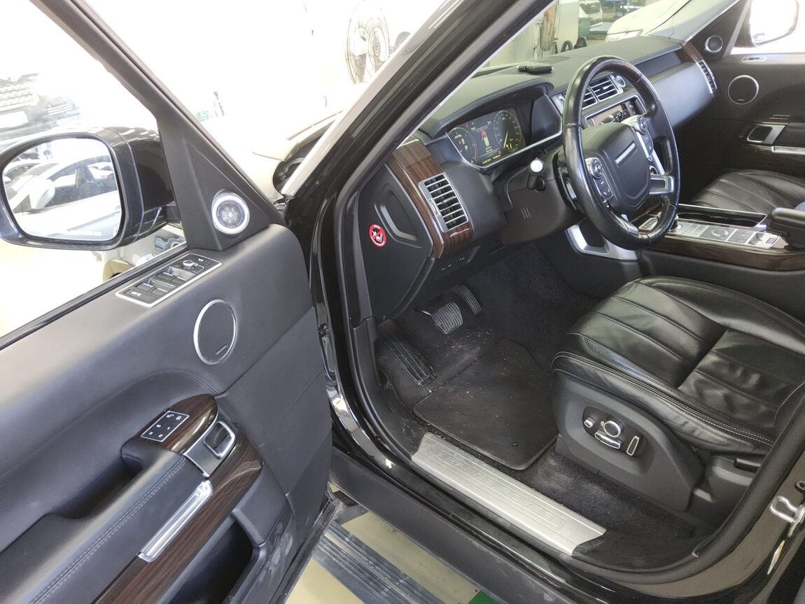 LAND ROVER RANGE ROVER (4TH GEN) 4.4 SDV8 VOGUE SE 2016 - zdjęcie 10