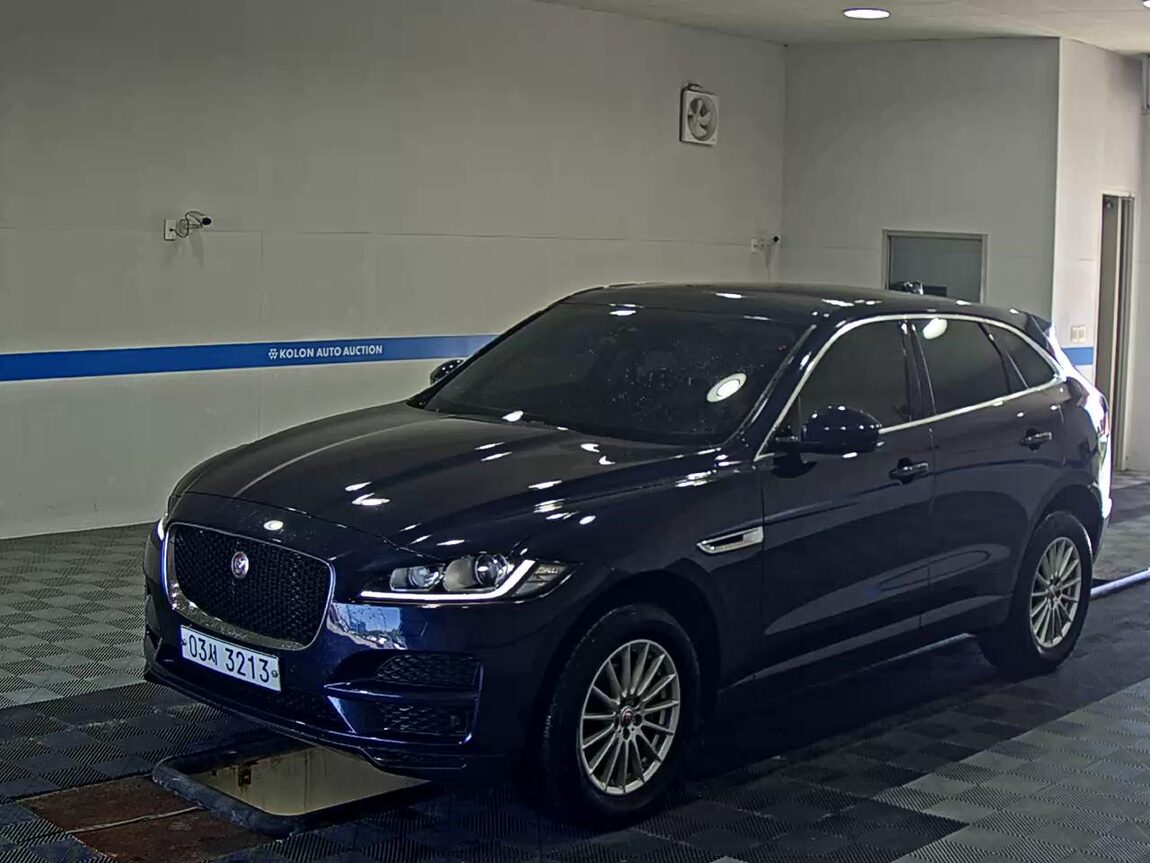 JAGUAR F-PACE 2.0 20d AWD PRESTIGE 2018 - zdjęcie 2