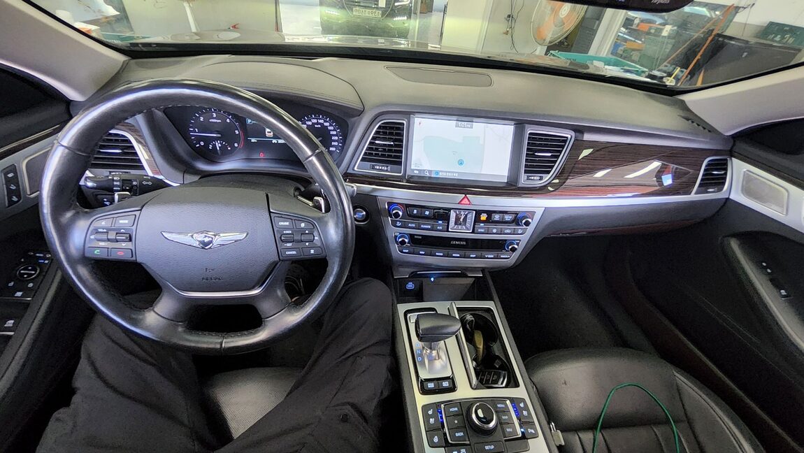 GENESIS G80 2.2 D AWD PREMIUM LUXURY 2019 - zdjęcie 11
