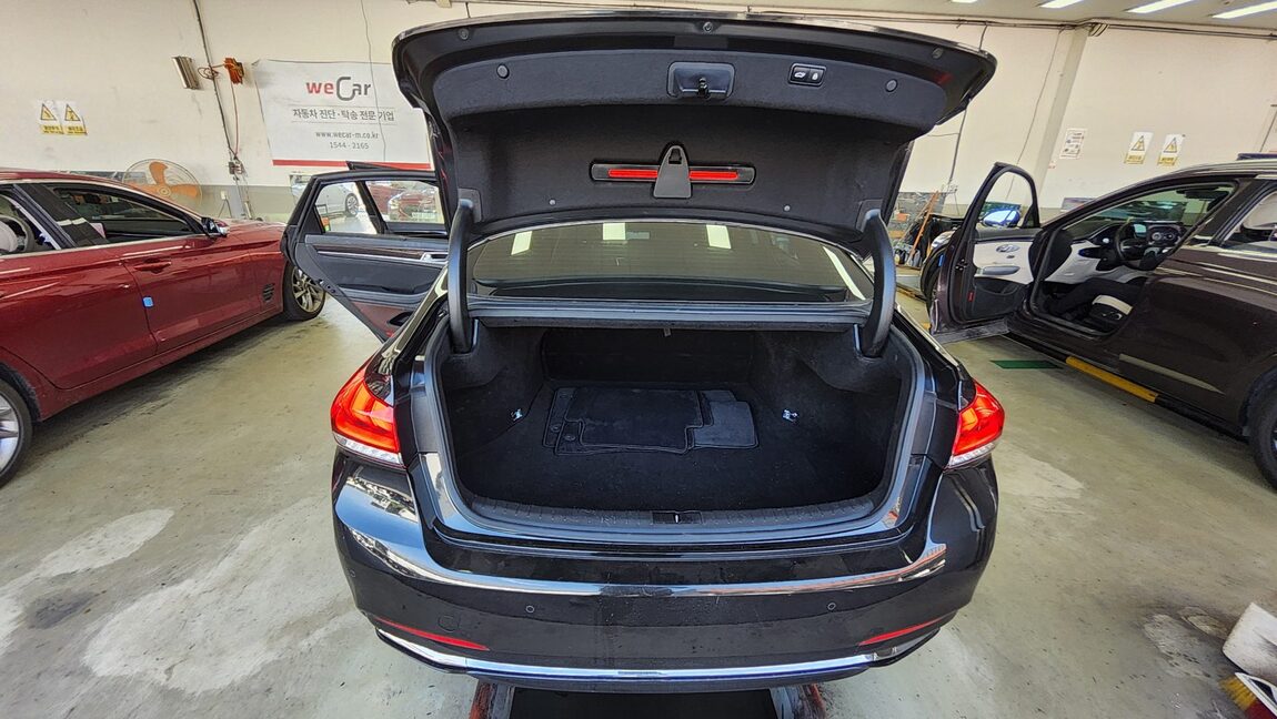 GENESIS G80 2.2 D AWD PREMIUM LUXURY 2019 - zdjęcie 15