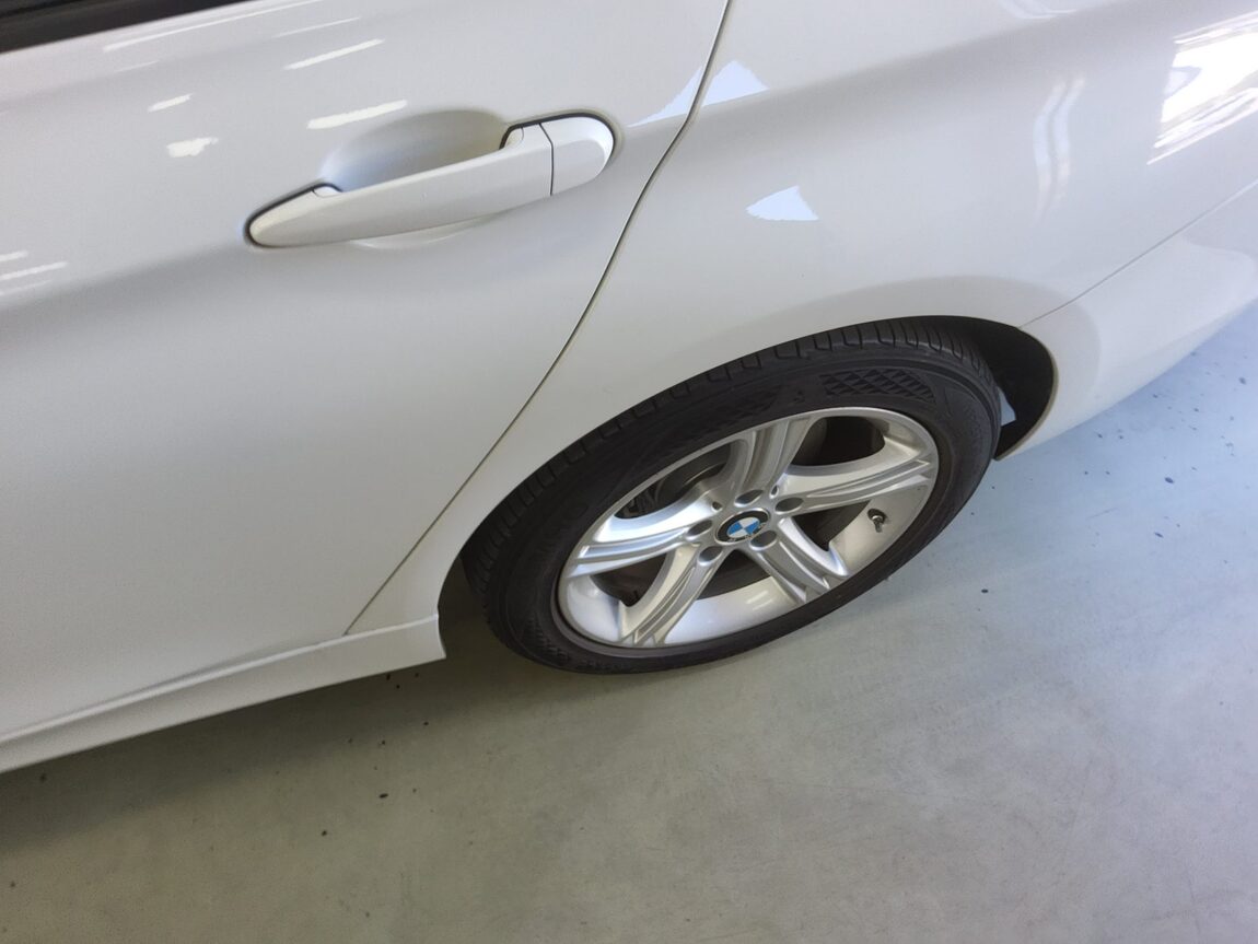 BMW 3 SERIES (6TH GEN) 320d 2015 - zdjęcie 21