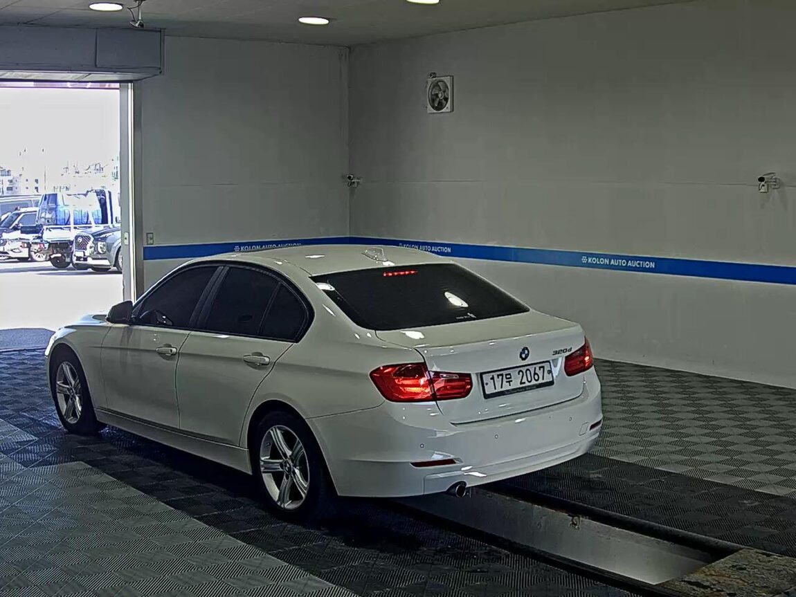 BMW 3 SERIES (6TH GEN) 320d 2015 - zdjęcie 6