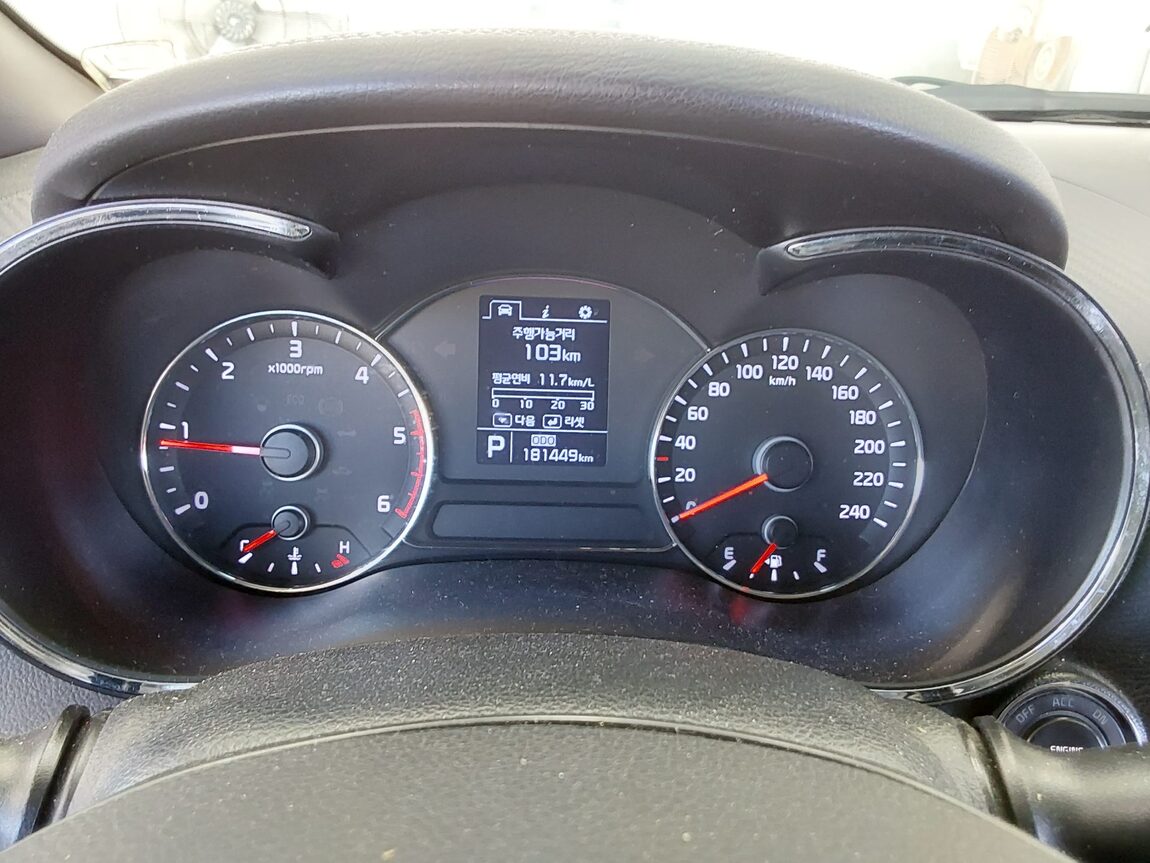 KIA K3 1.6 DIESEL NOBLESSE 2014 - zdjęcie 9