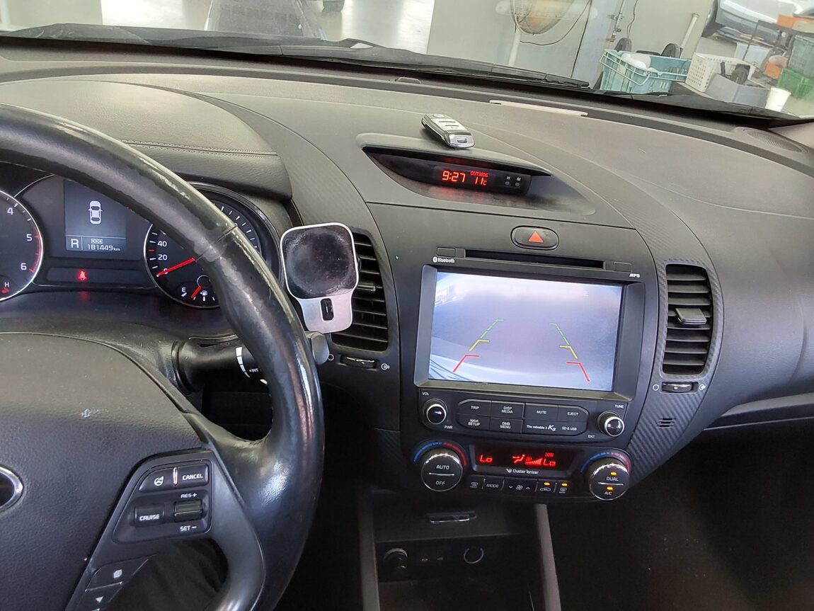KIA K3 1.6 DIESEL NOBLESSE 2014 - zdjęcie 17