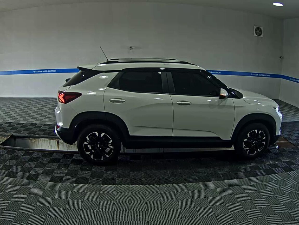 CHEVROLET (DAEWOO) TRAILBLAZER 1.35 GASOLINE PREMIER 2021 - zdjęcie 4