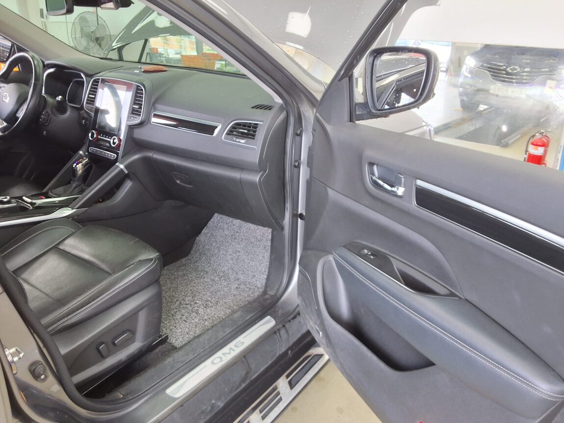 RENAULT (SAMSUNG) QM6 2.0 dCi 2WD RE SIGNATURE 2017 - zdjęcie 14