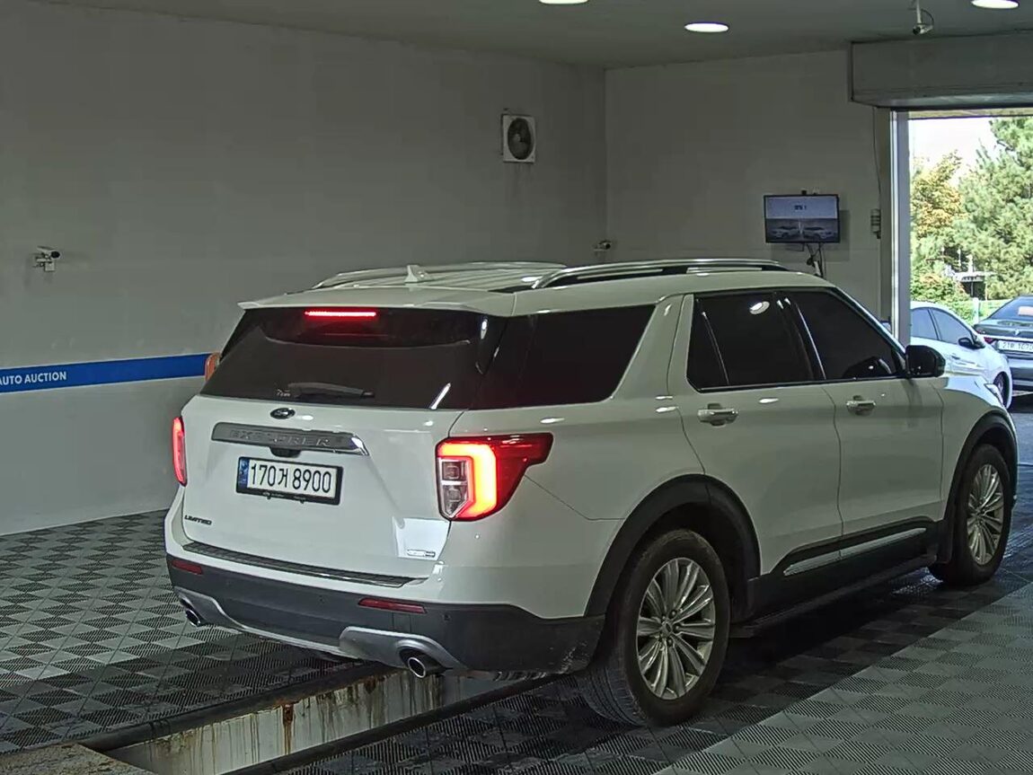 FORD EXPLORER (6TH GEN) 2.3 AWD LIMITED 2020 - zdjęcie 5
