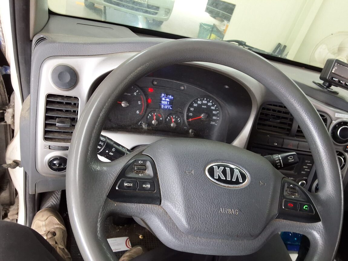 KIA BONGO III CARGO CRDi KING CAB EXTRA LONG WHEELBASE 2019 - zdjęcie 19