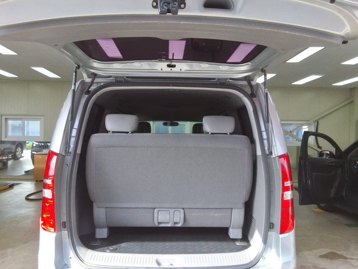 HYUNDAI GRAND STAREX 11-SEATER DIESEL SMART 2016 - zdjęcie 16