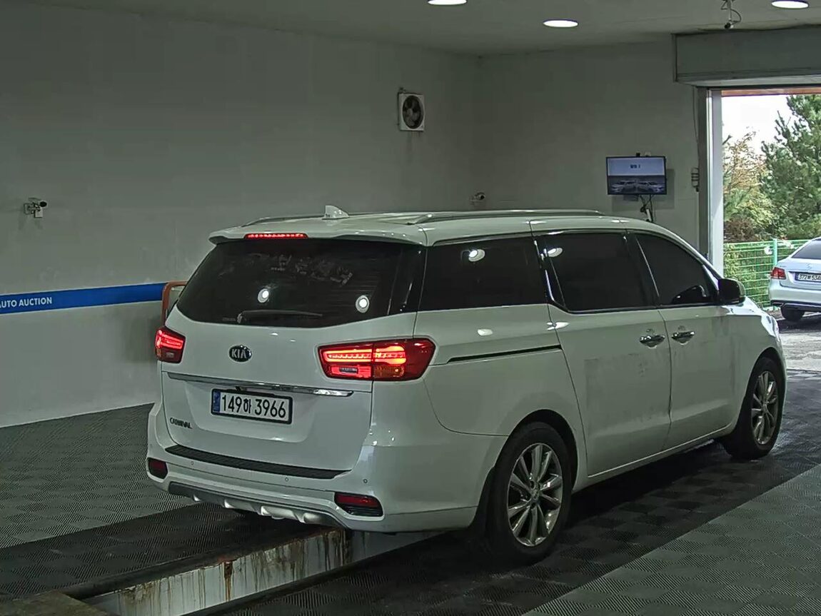 KIA THE NEW CARNIVAL 9-SEATER DIESEL PRESTIGE 2020 - zdjęcie 5