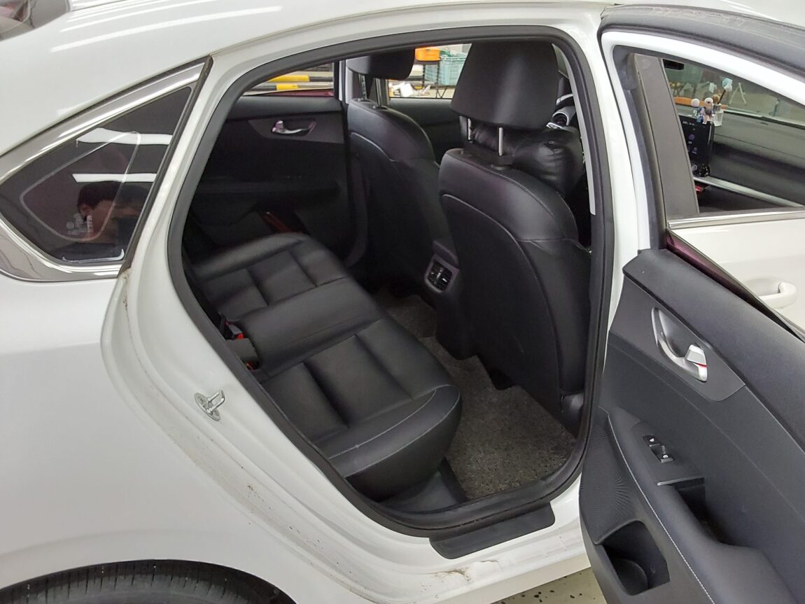 KIA ALL NEW K3 1.6 GASOLINE PRESTIGE 2019 - zdjęcie 13