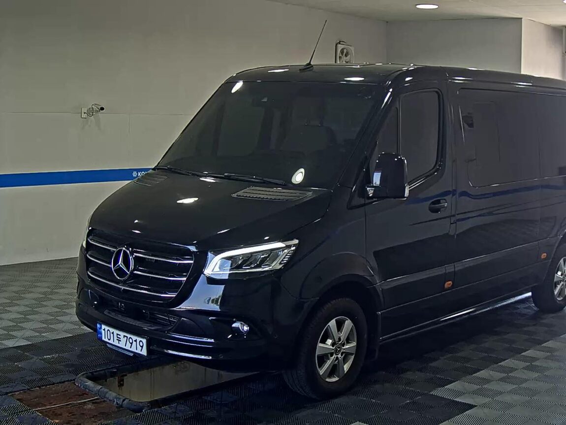 MERCEDES-BENZ SPRINTER (3RD GEN) 319 CDI BASE MODEL 2022 - zdjęcie 2