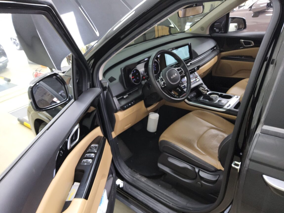 KIA NEW CARNIVAL (KA4) 9-SEATER DIESEL PRESTIGE 2023 - zdjęcie 10
