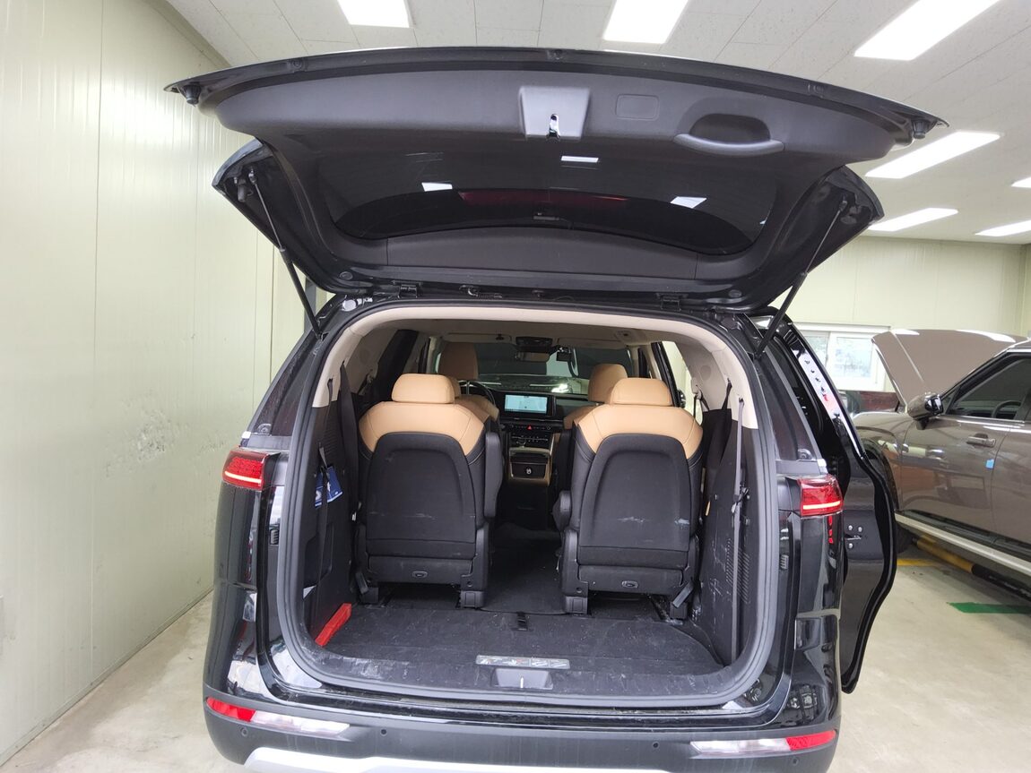 KIA NEW CARNIVAL (KA4) 9-SEATER DIESEL PRESTIGE 2023 - zdjęcie 15