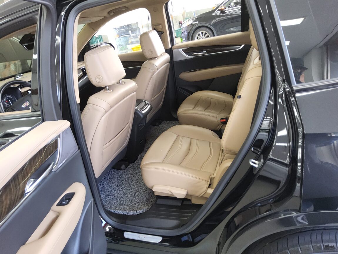 CADILLAC XT6 3.6 GASOLINE SPORTS 2023 - zdjęcie 12