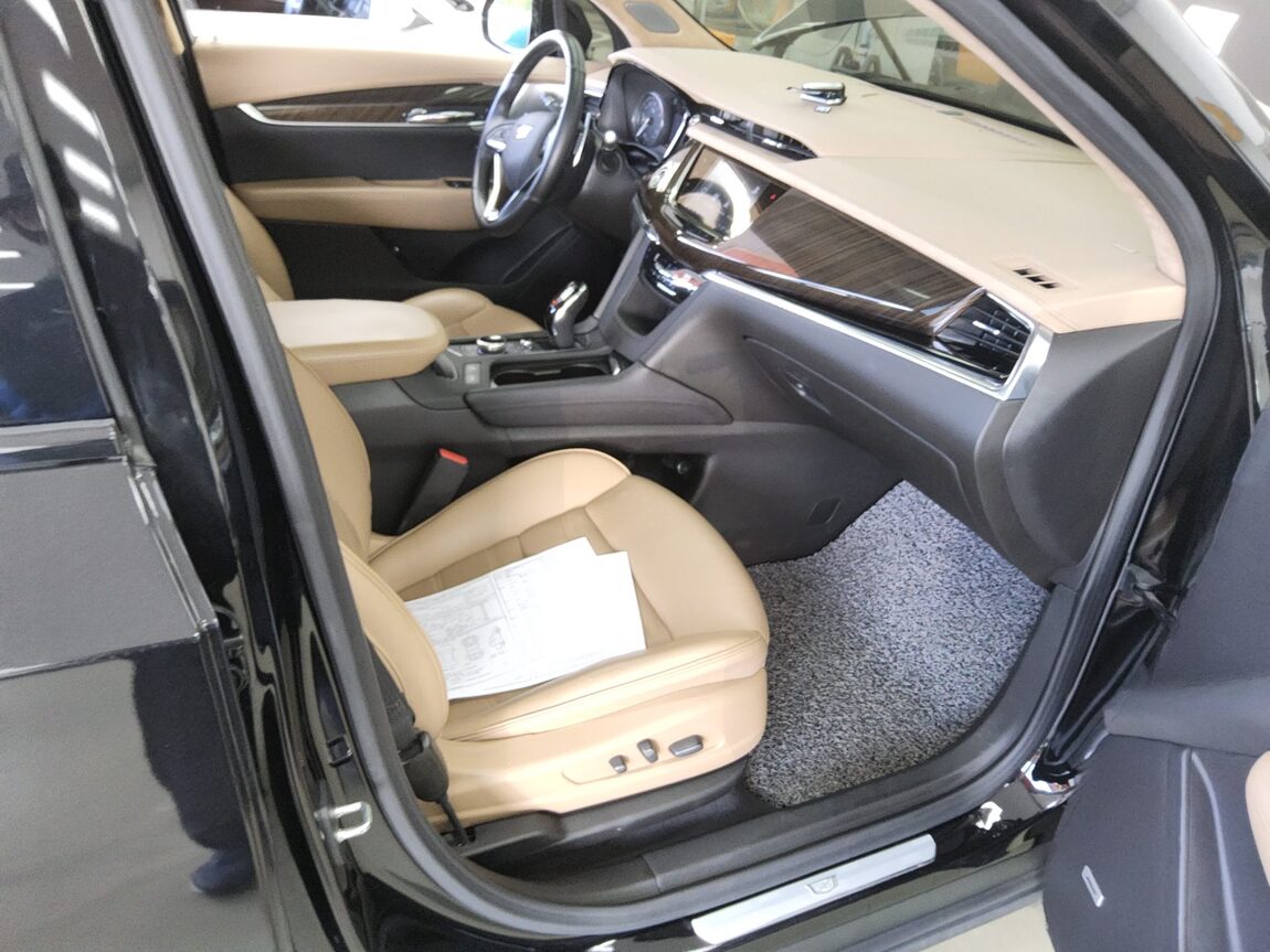 CADILLAC XT6 3.6 GASOLINE SPORTS 2023 - zdjęcie 14