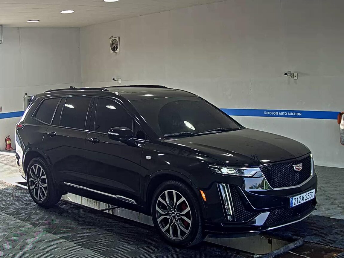 CADILLAC XT6 3.6 GASOLINE SPORTS 2023 - zdjęcie 3