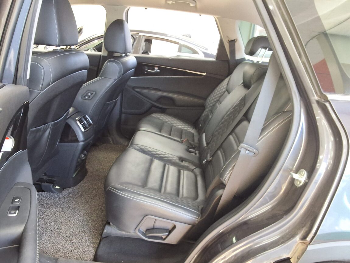 KIA THE NEW SORENTO GASOLINE 2.0 2WD MASTER SPECIAL 2020 - zdjęcie 13