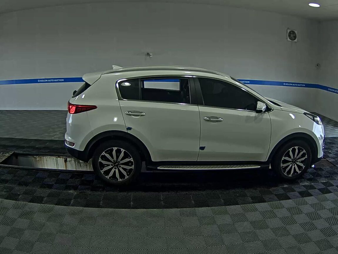 KIA NEW SPORTAGE 1.7 2WD NOBLESSE 2018 - zdjęcie 4