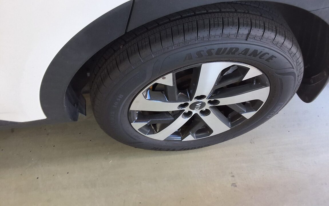 KIA NEW SORENTO (MQ4) 2.2 DIESEL 2WD PRESTIGE 2021 - zdjęcie 24