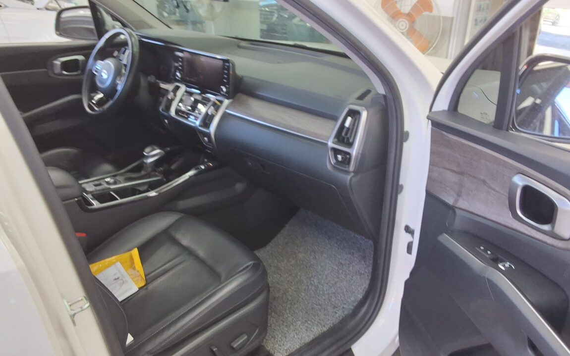 KIA NEW SORENTO (MQ4) 2.2 DIESEL 2WD PRESTIGE 2021 - zdjęcie 14
