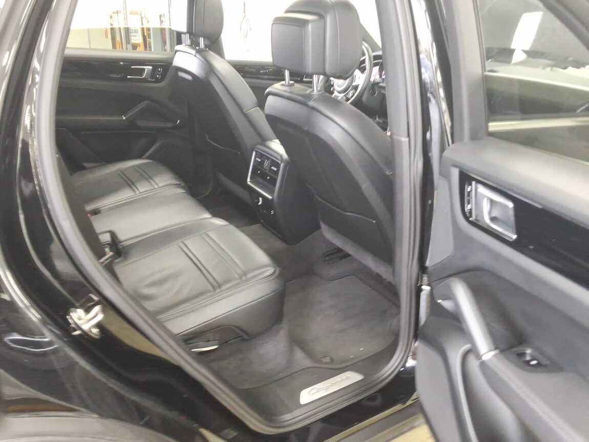 PORSCHE CAYENNE (3RD GEN) 3.0 V6 2020 - zdjęcie 15