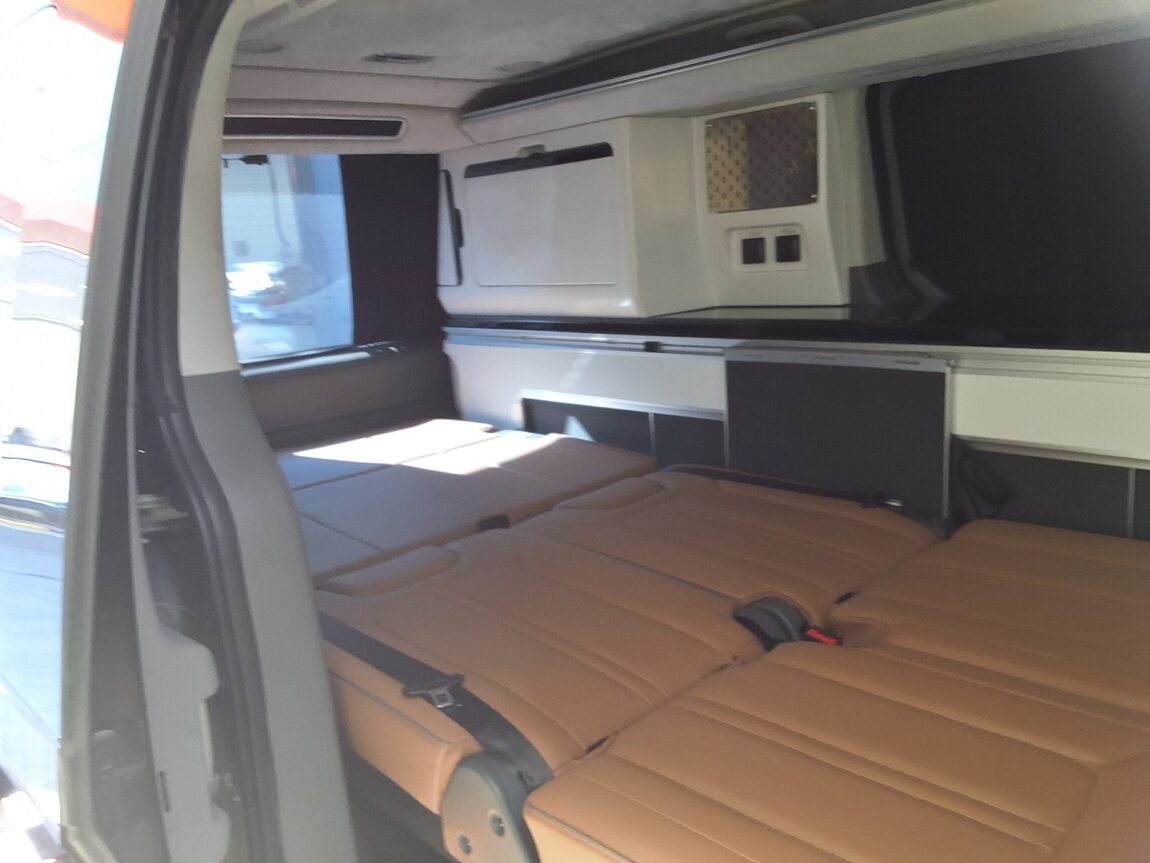 HYUNDAI STARIA 2.2 DIESEL CAMPER 4-SEATER 4WD PRESTIGE 2023 - zdjęcie 14