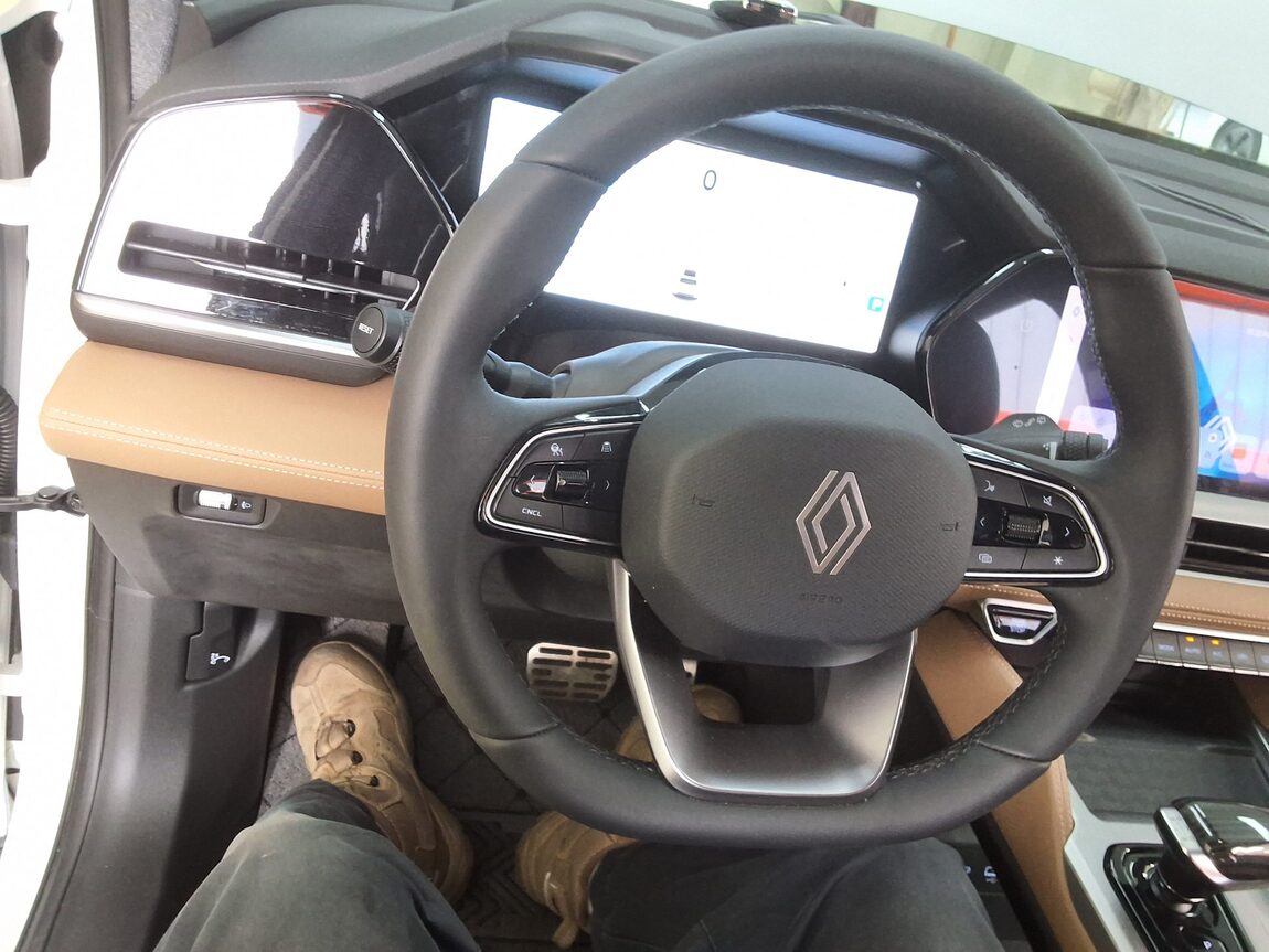 RENAULT (SAMSUNG) GRAND KOLEOS HYBRID 1.5 HEV ICONIC 2025 - zdjęcie 22