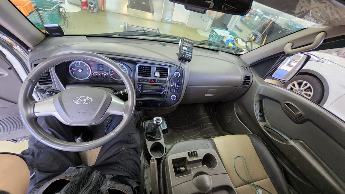 HYUNDAI PORTER II CRDi SUPER CAB EXTRA LONG WHEELBASE SMART 2019 - zdjęcie 11