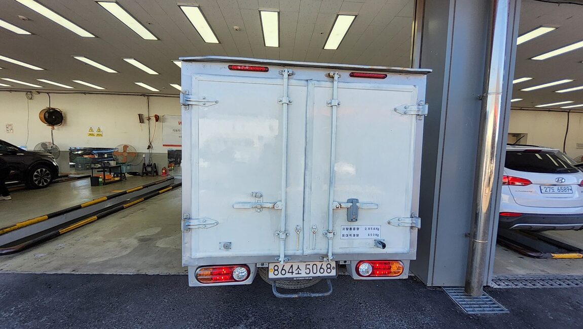 HYUNDAI PORTER II CRDi SUPER CAB EXTRA LONG WHEELBASE SMART 2019 - zdjęcie 13