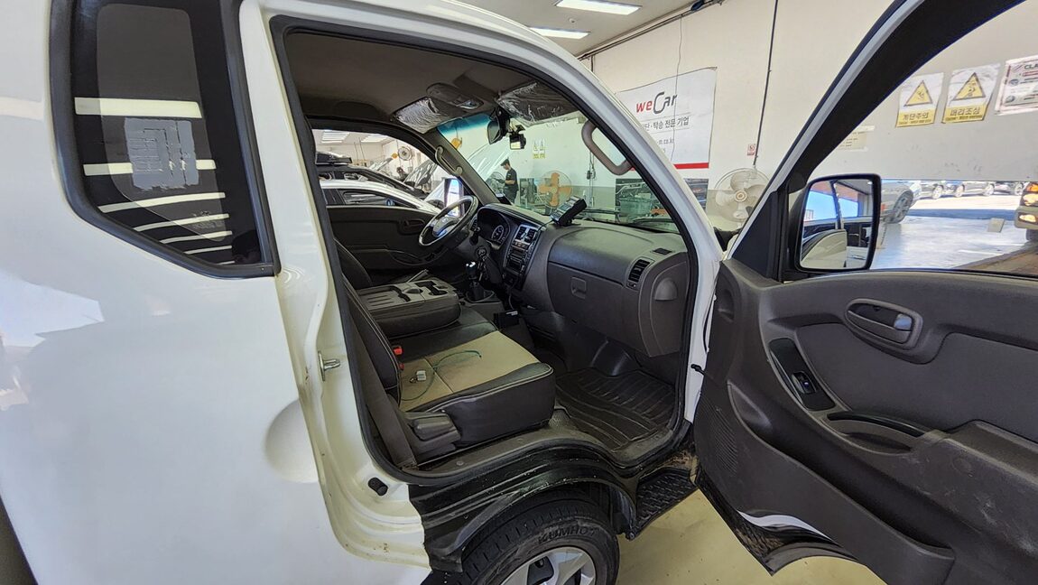 HYUNDAI PORTER II CRDi SUPER CAB EXTRA LONG WHEELBASE SMART 2019 - zdjęcie 12