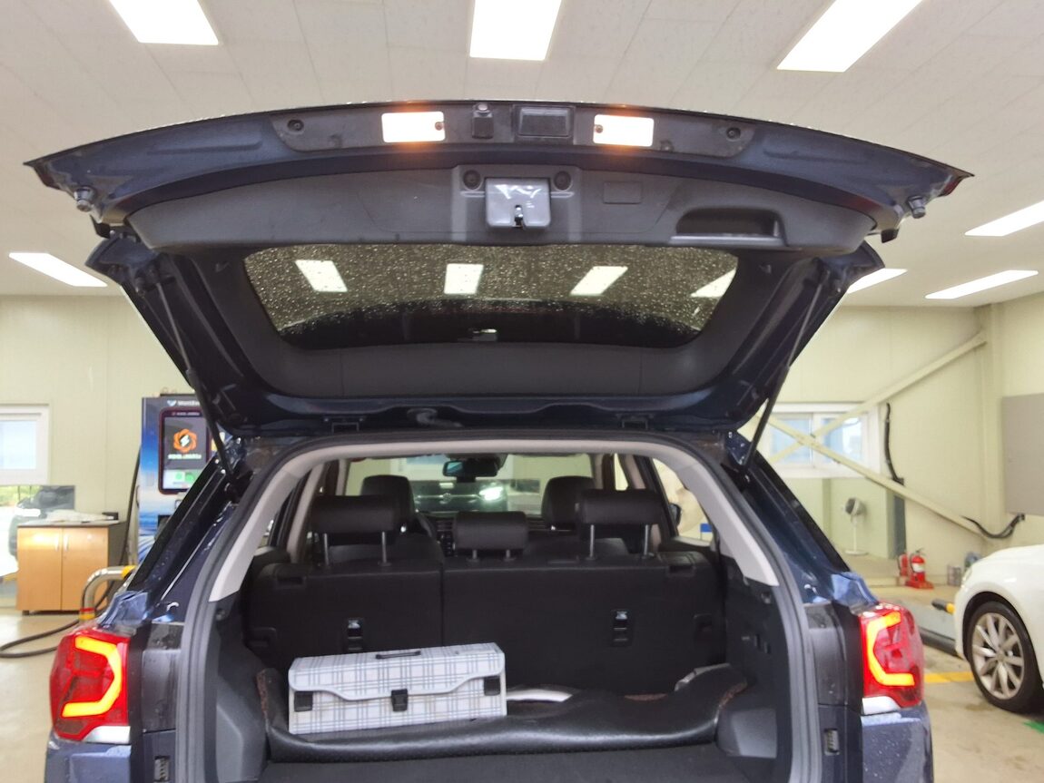 KG MOBILITY (SSANGYONG) ALL NEW KORANDO 1.5 GASOLINE AWD C5 PLUS 2022 - zdjęcie 16