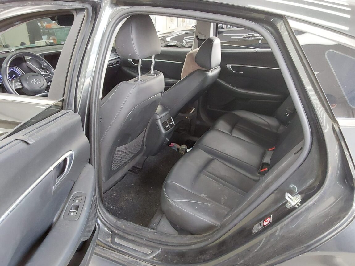 HYUNDAI SONATA (DN8) G2.0 PREMIUM FAMILY 2020 - zdjęcie 12