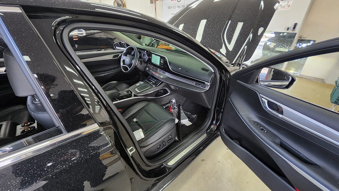 HYUNDAI THE NEW GRANDEUR IG GASOLINE 3.3 EXCLUSIVE 2022 - zdjęcie 14