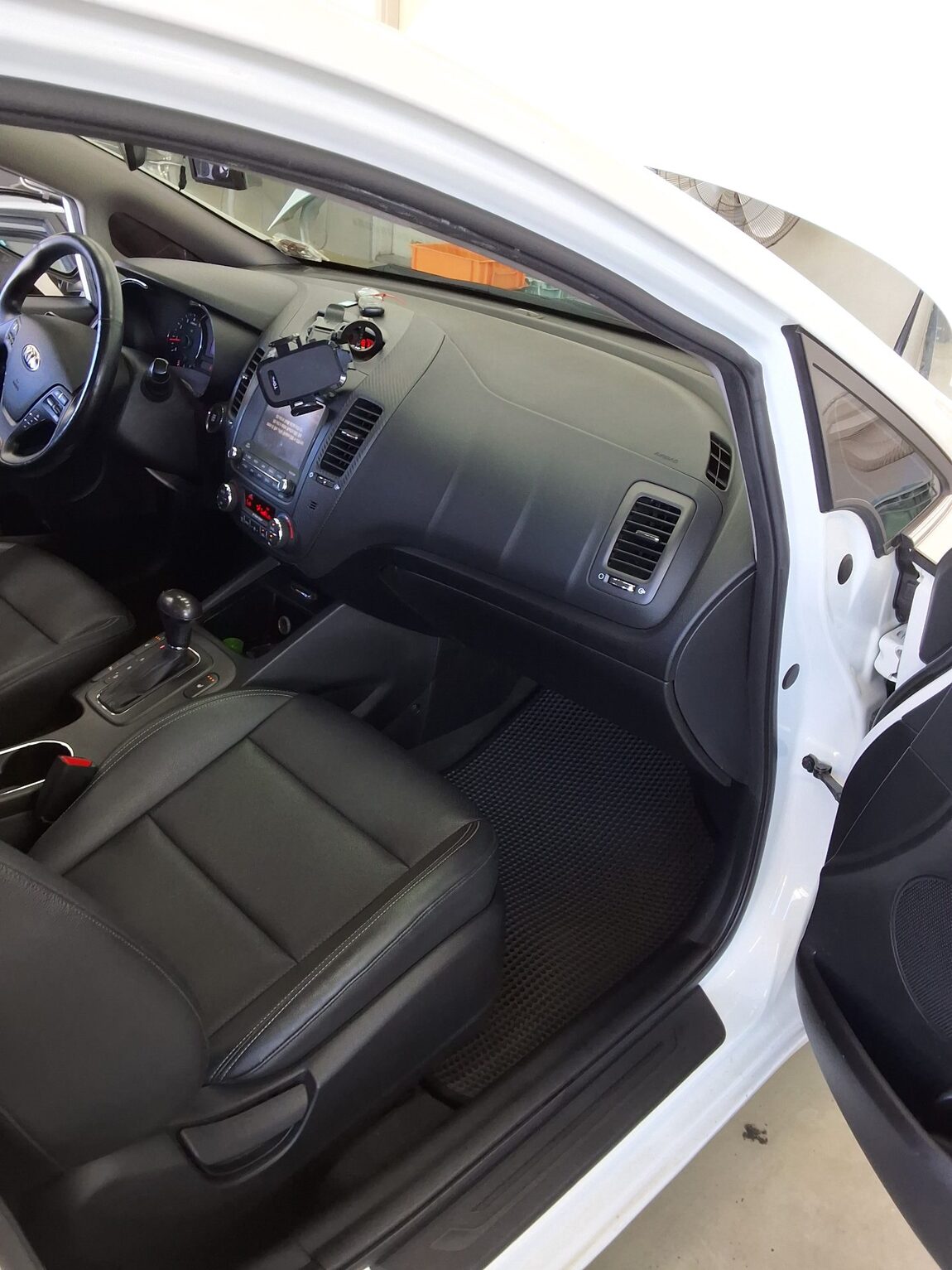 KIA K3 1.6 GDI PRESTIGE 2013 - zdjęcie 14